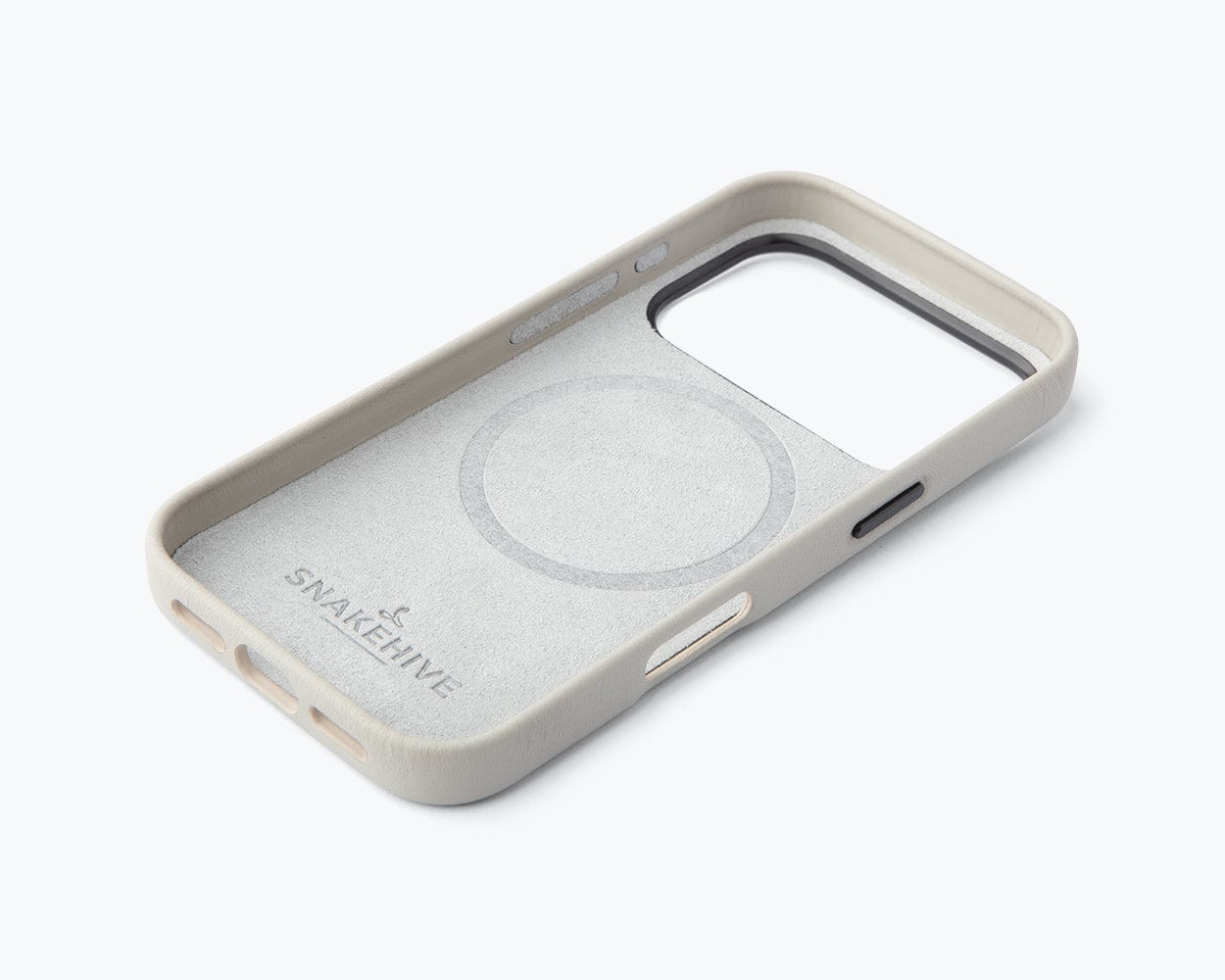 Apple iPhone 17 Pro - Metro Leather Bumper Phone Case