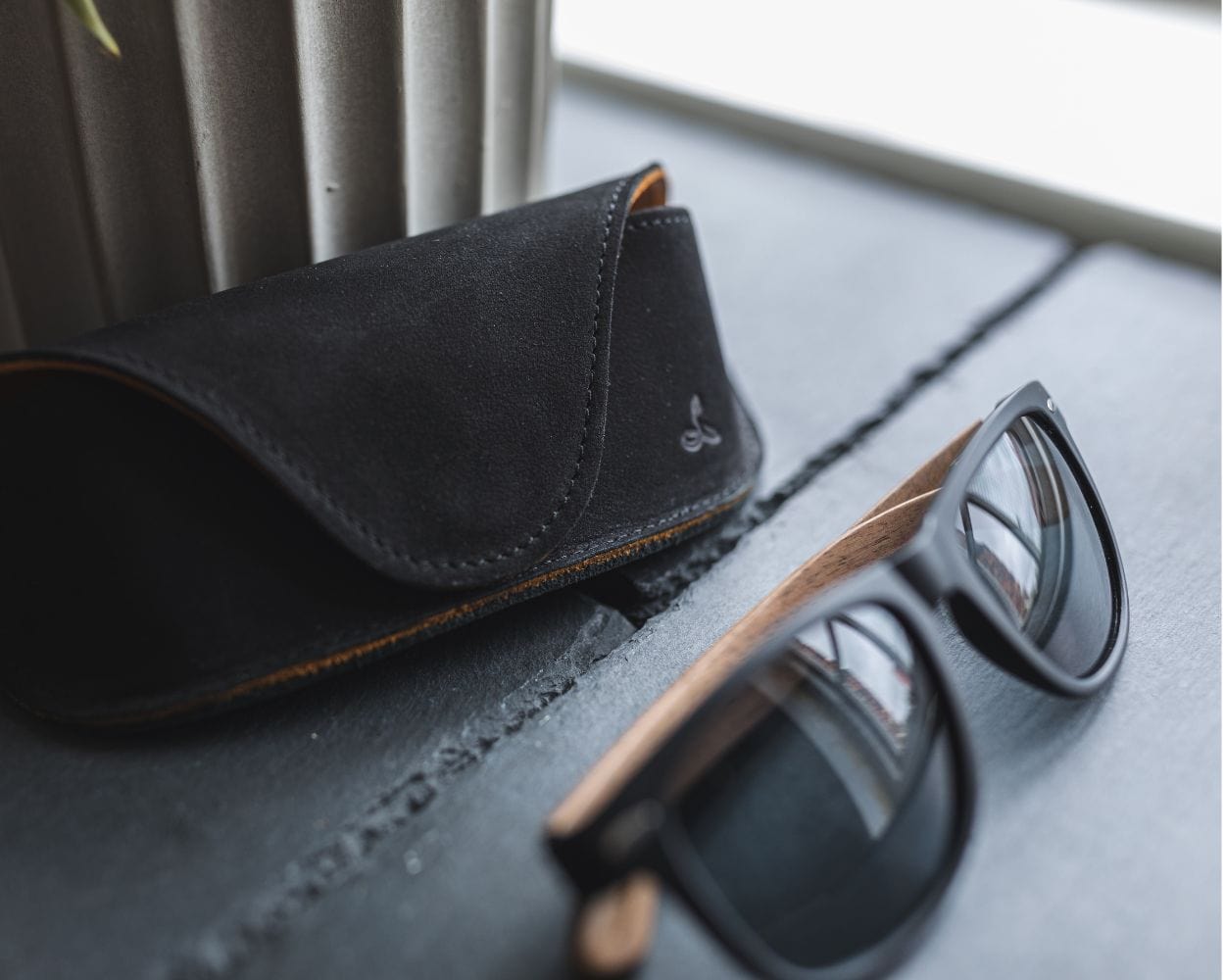 Vintage Leather Glasses Case - Snakehive UK
