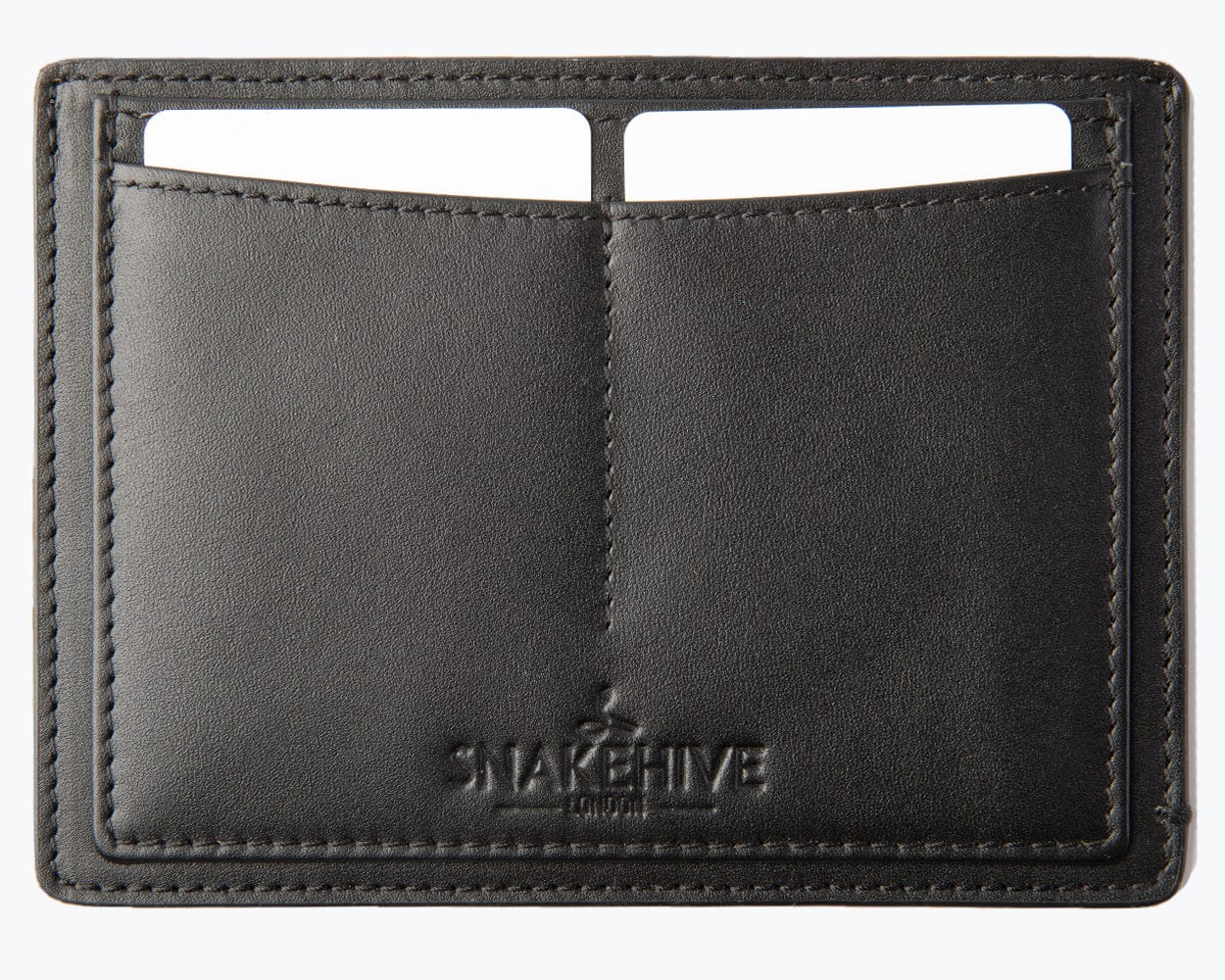 LEATHER PASSPORT HOLDER - THE ESSENTIAL COLLECTION