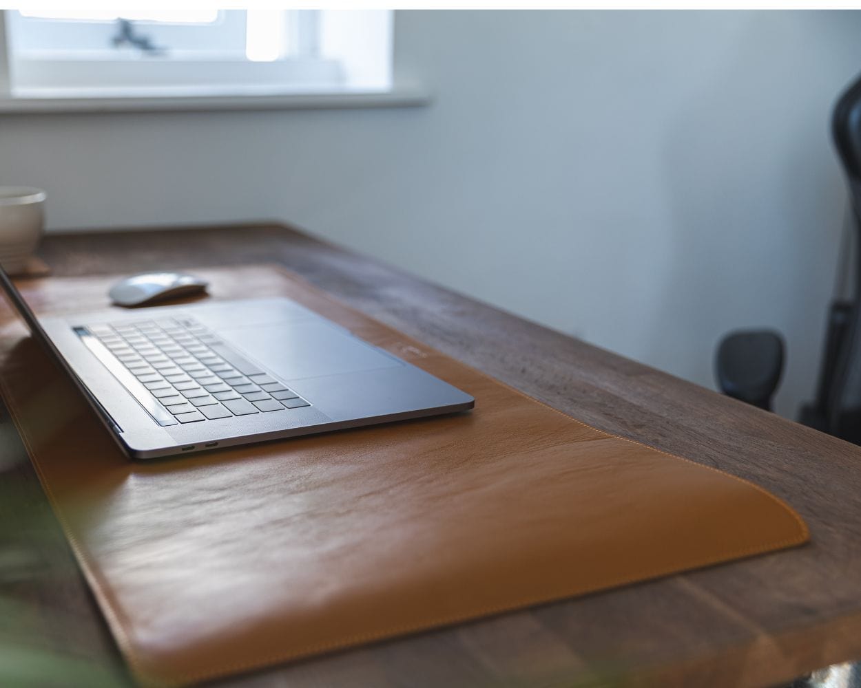 Metro Leather Desk Mat Large - Snakehive UK