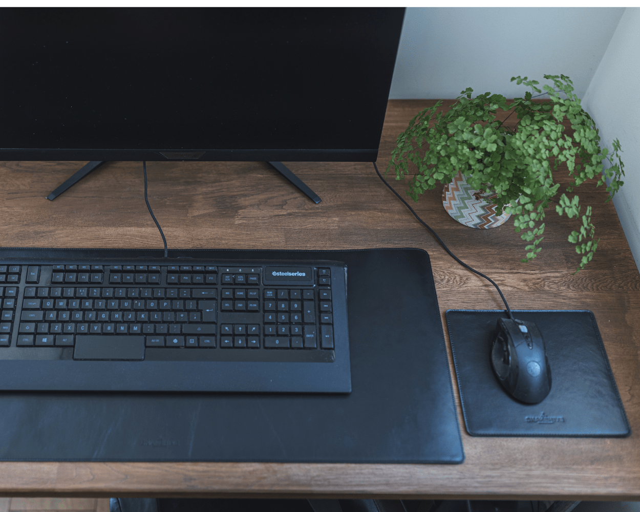 Metro Leather Desk Mat Large - Snakehive UK