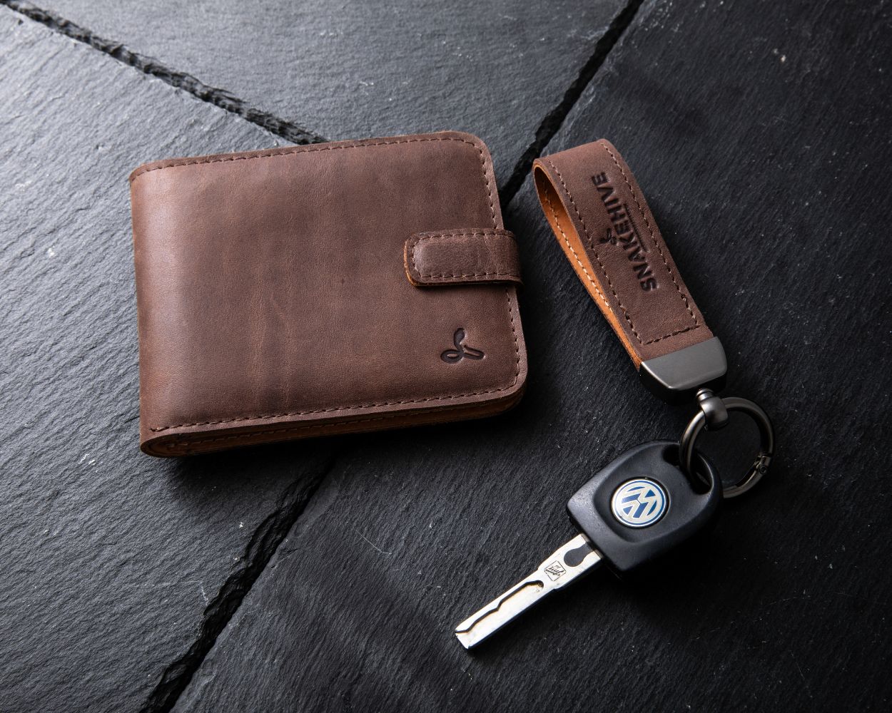 Vintage Leather Money Wallet (With Clasp) and Key Loop Bundle