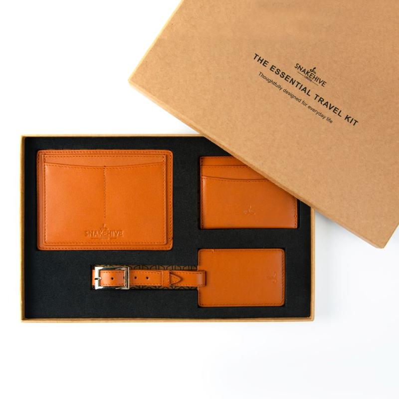 THE ESSENTIAL LEATHER TRAVEL KIT - THE ESSENTIAL COLLECTION Tan - Snakehive UK